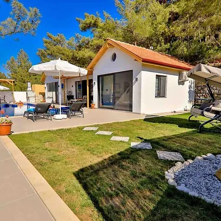 Doga Manzarali Kozalak Kalkan Apartmán *